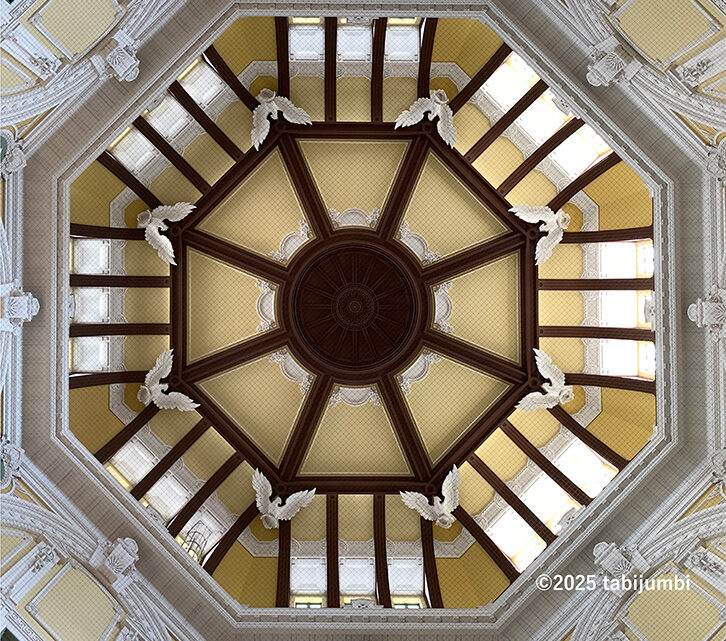 保護中: 東京駅丸の内北口